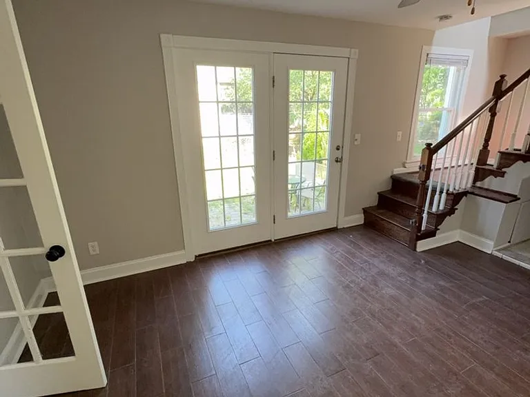 547 Munroe Cir — Photo 5