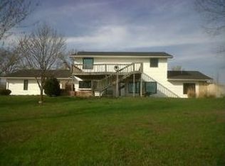 10024 Hinton Ln, Centertown, MO 65023