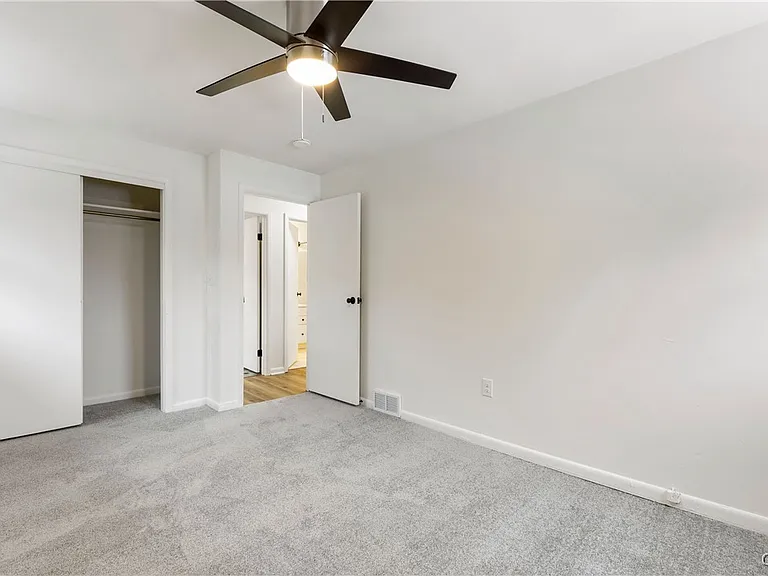 25 McPherson St — Photo 13