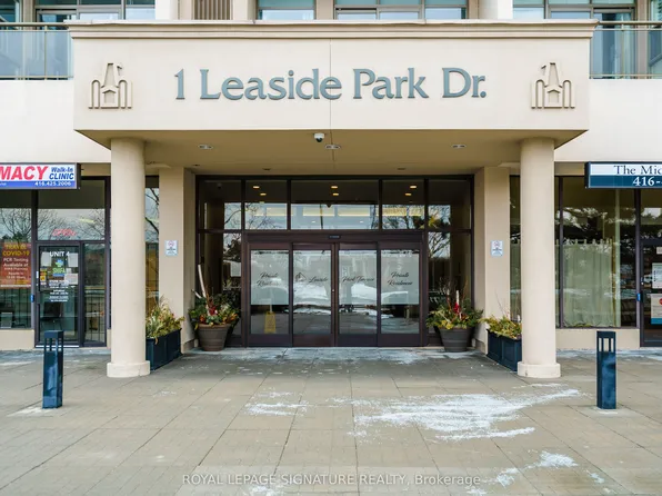 1 Leaside Park Dr #415, Toronto, ON M4H 1R1