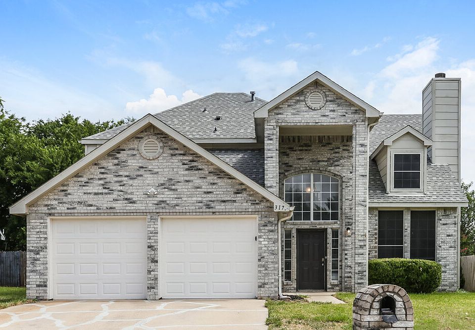 1st image of 317 Pebblebrook Ln