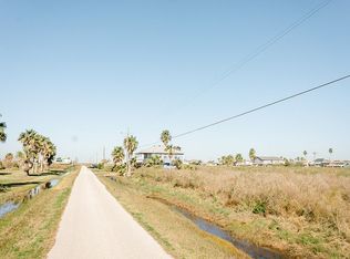 1150 N Jacks Rd, Crystal Beach, TX 77650