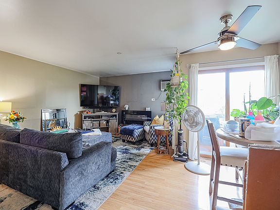 2nd image of 1352 Cunat Ct APT 2A