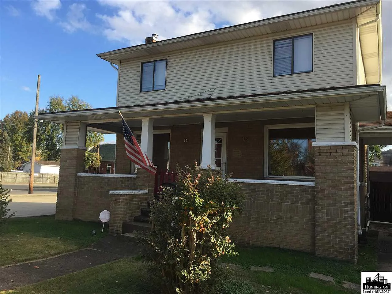 2303 Washington Ave photo 1