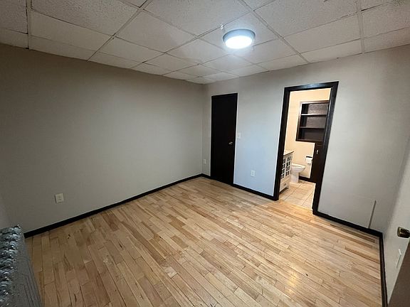 5th image of 21-25 Elmwood Ave APT 25-02