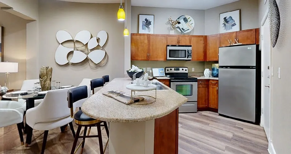 Delante Apartments — Photo 2