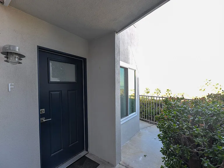 120 Calle Patricia — Photo 4