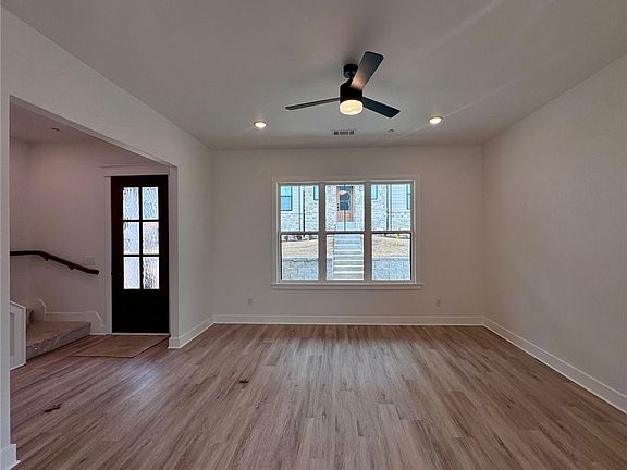 5th image of 2409 S 31st St