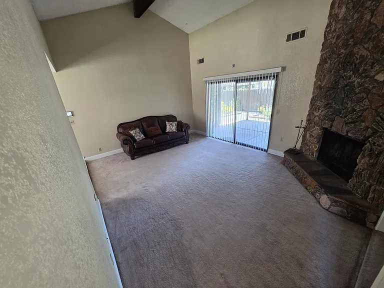 1144 Porter Ave — Photo 7