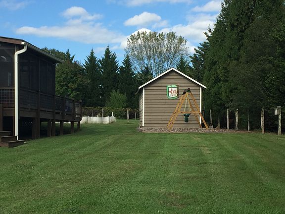 3rd image of 25 Kyndra Knoll Ln