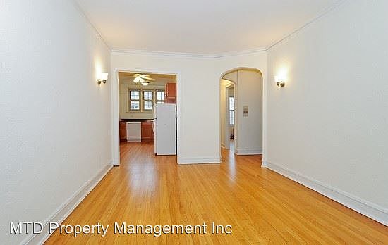 4th image of 1637 W Fargo Ave APT 1A