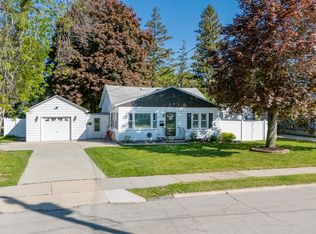 1809 Florence St, Kaukauna, WI 54130