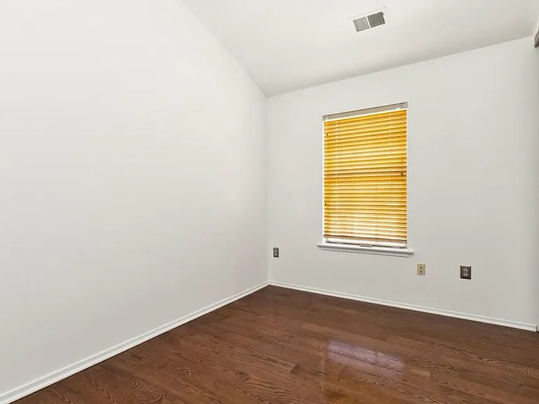 2480 Ridgehampton Ct — Photo 8