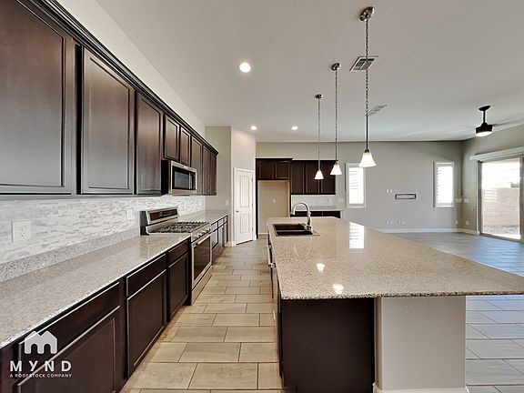 4th image of 22530 E Tierra Grande