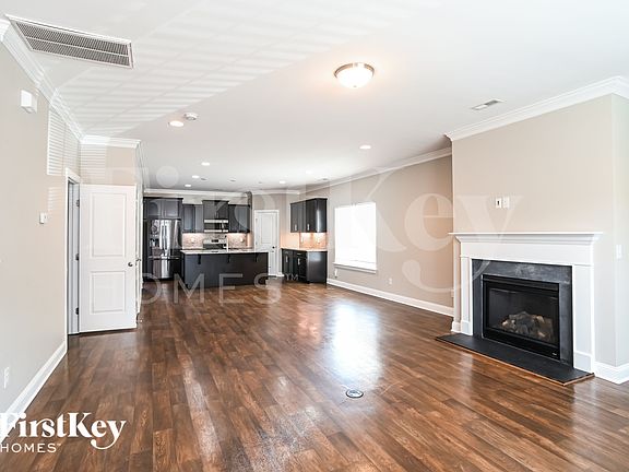 5th image of 8736 Aspinwall Dr