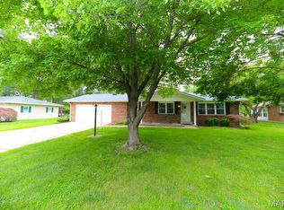 305 Warson Ln, Granite City, IL 62040
