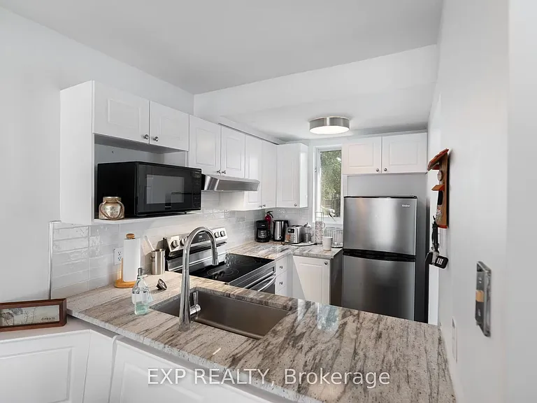 166 Forward Ave — Photo 6