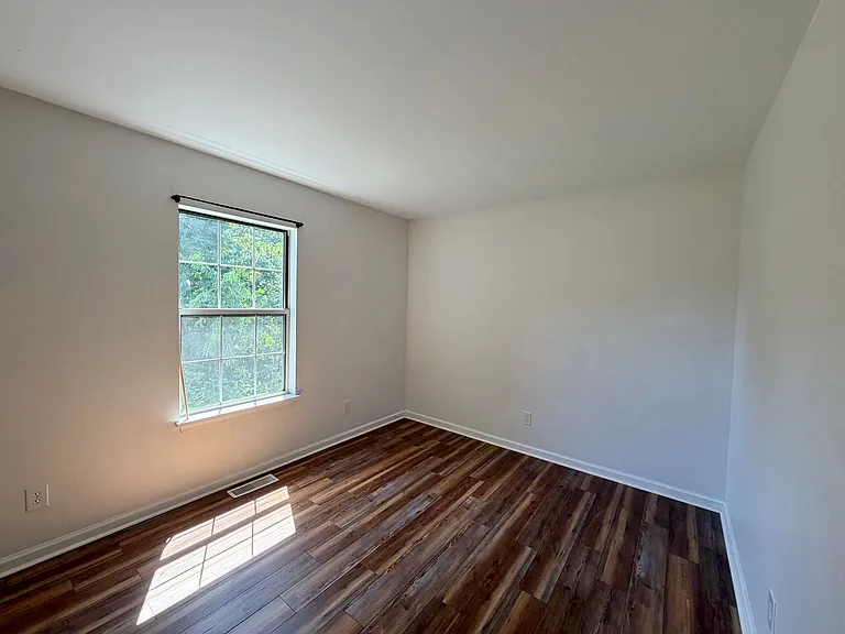 106 Westwood Cir — Photo 19