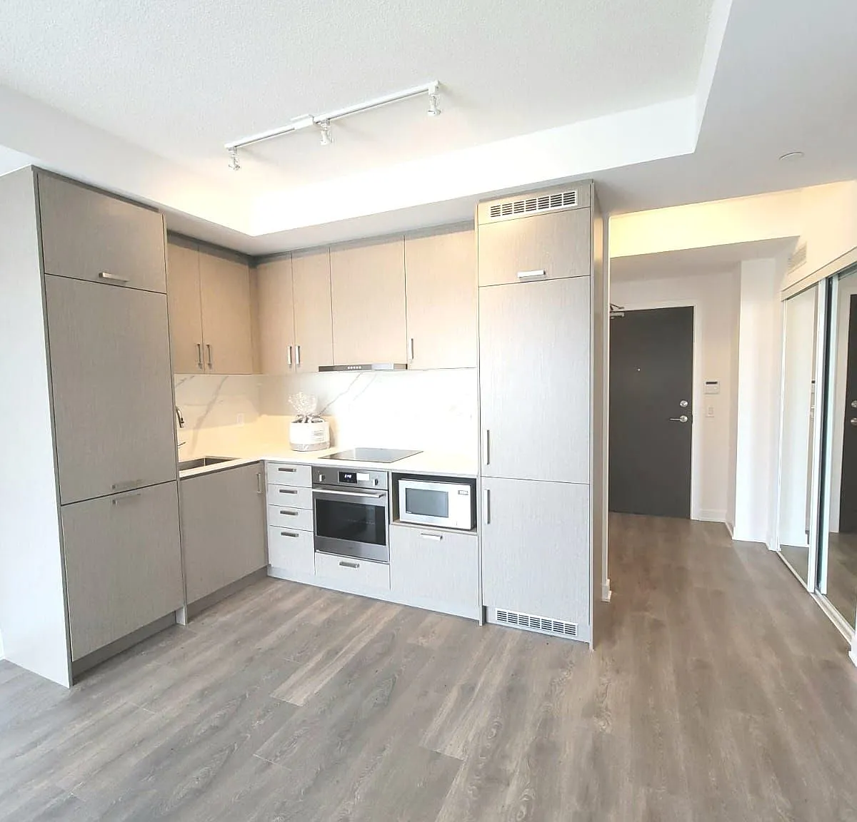 1 bed, $2,250 — Photo 3