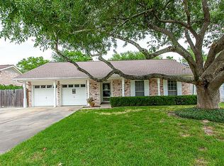 15715 Blackhawk Blvd, Friendswood, TX 77546