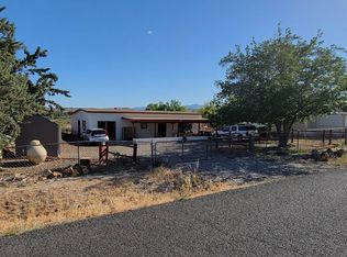 20865 E Cactus Wren Dr, Mayer, AZ 86333