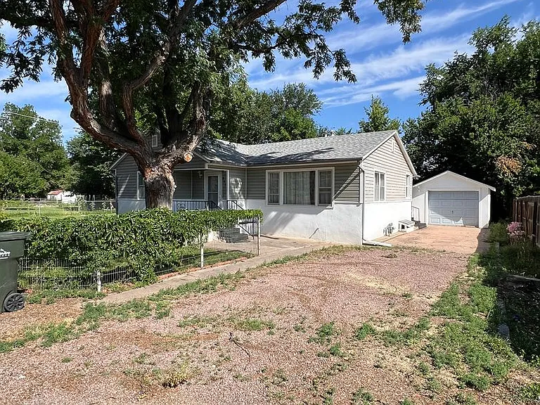 831 Capitol Hill St — Photo 3