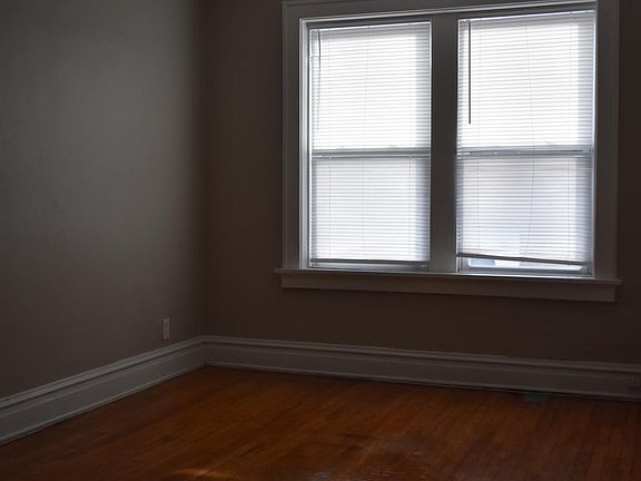 5th image of 4905 Winona Ave APT 2E
