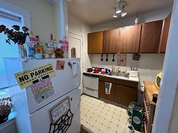 4th image of 6637 N Newgard Ave APT 1E