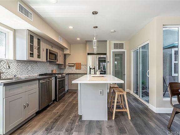 3rd image of 10403 W Chandler Blvd