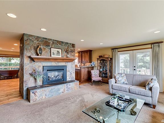 2nd image of 2904 Alvista Pl