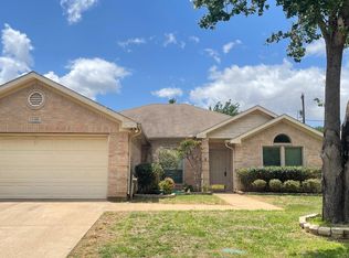 6100 Silkcrest Trl, Arlington, TX 76017