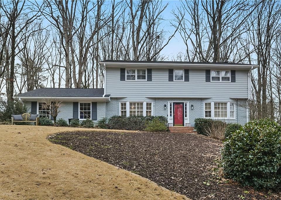 1st image of 1643 Chateau Dr