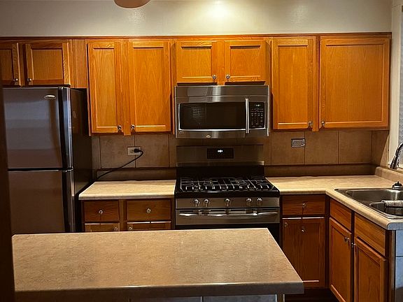 5th image of 8434 S Maryland Ave