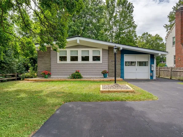 85 Tappan St, Baldwinsville, NY 13027
