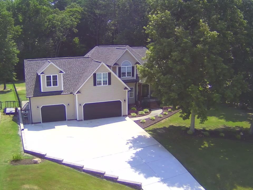 1st image of 159 Fox Pen Dr