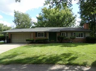 1523 Springbrook Dr, Elkhart, IN 46514