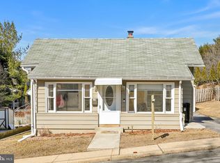 39 Seminary Ave, Reading, PA 19605