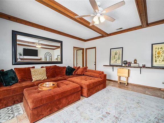 4th image of 3096 Barberry Ln