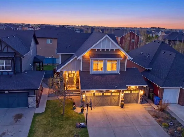 233 W Aspenmere Cir, Chestermere, AB T1X 0T6