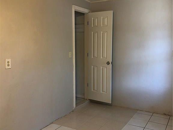 5th image of 305 9th St