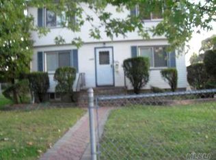 1092 Broadway, Westbury, NY 11590
