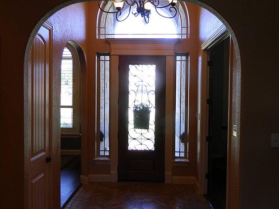 2nd image of 758 Eagle Landing Dr