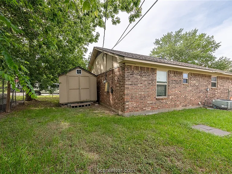 519 Chappel St — Photo 26