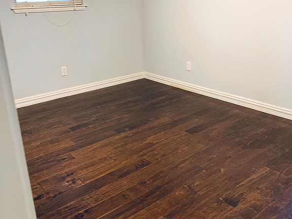 3rd image of 1408 Somerset Pl