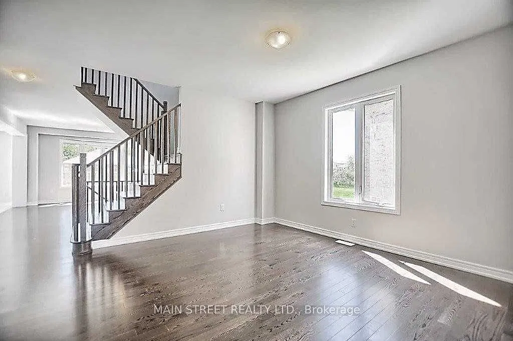4 bed, $3,150 — Photo 3