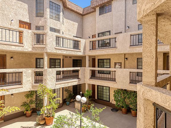 5th image of 12321 Ocean Park Blvd APT 10