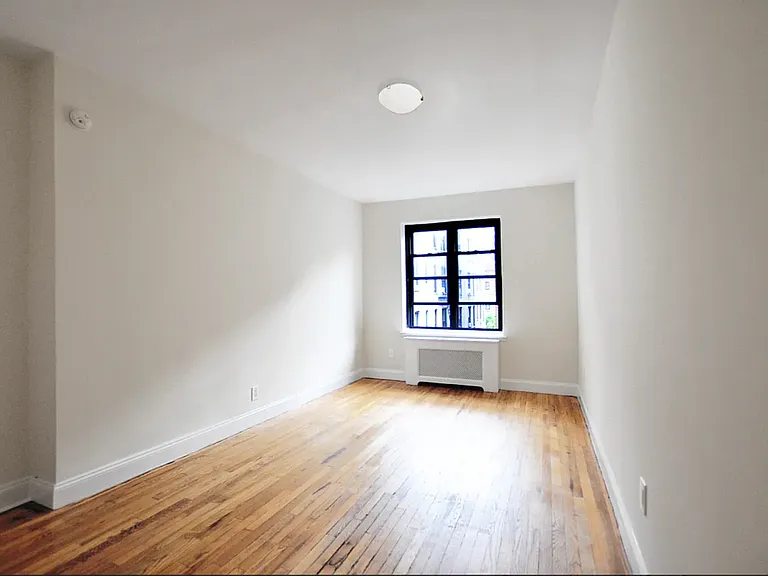 312 W 23rd St #4U — Photo 6