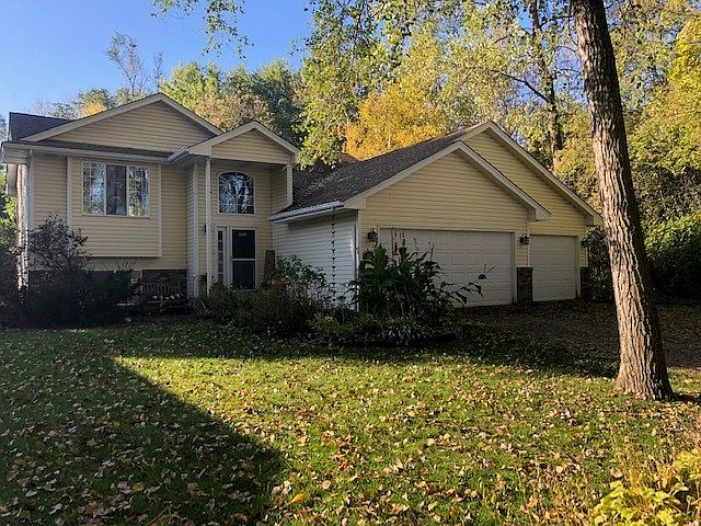 Welcome home to Laport Drive