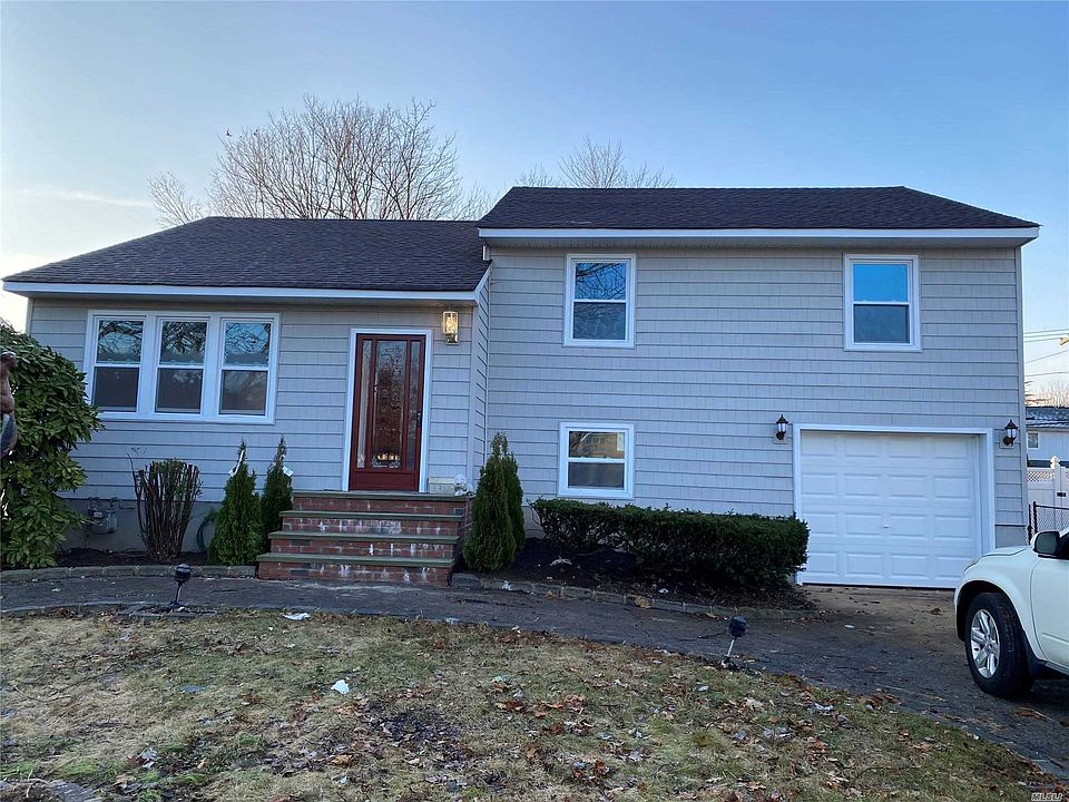 1st image of 3766 Regent Ln