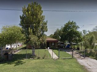 1003 N 17th St, Carrizo Springs, TX 78834